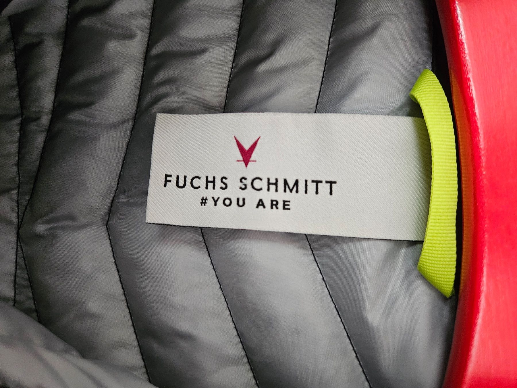 Fuchs Schmitt Giacche: Leichte Steppjacke Fuchs Schmitt schwarz – Nuovo (secondo la descrizione) da Luzern venduto da DaSi9354 5