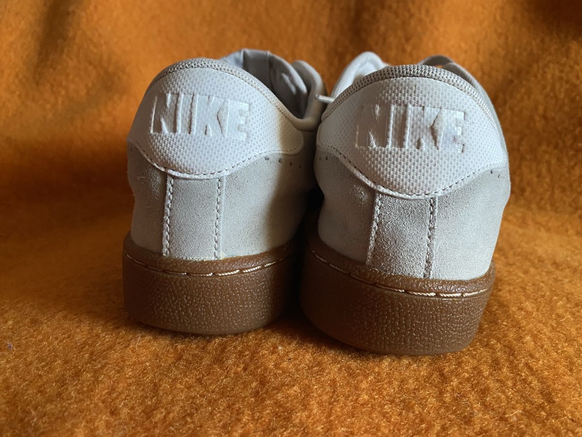 Nike Scarpe da uomo: Nike Premium en daim 42,5 – Usato da Geneve venduto da Monthoux13 3