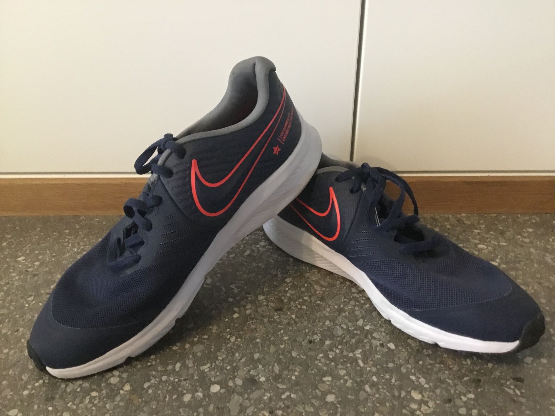 Nike Scarpe da uomo: Nike Turnschuhe, Gr. 40 – Usato da Chur venduto da Jacky17 1