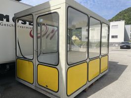 Verkaufscontainer Kiosk Container mit Glasfronten