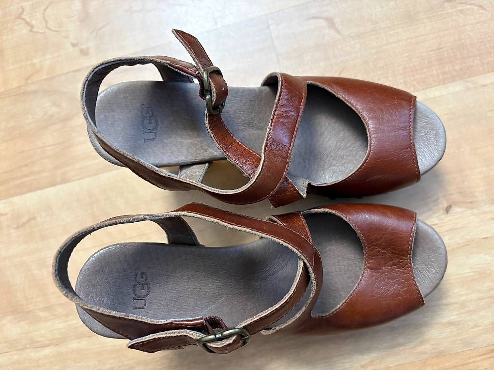 Ugg Damenschuhe: Wie neu: Soft-Clocks UGG Gr. 36/37 – Neu (gemäss Beschreibung) aus Willisau von ani_gtk8 1