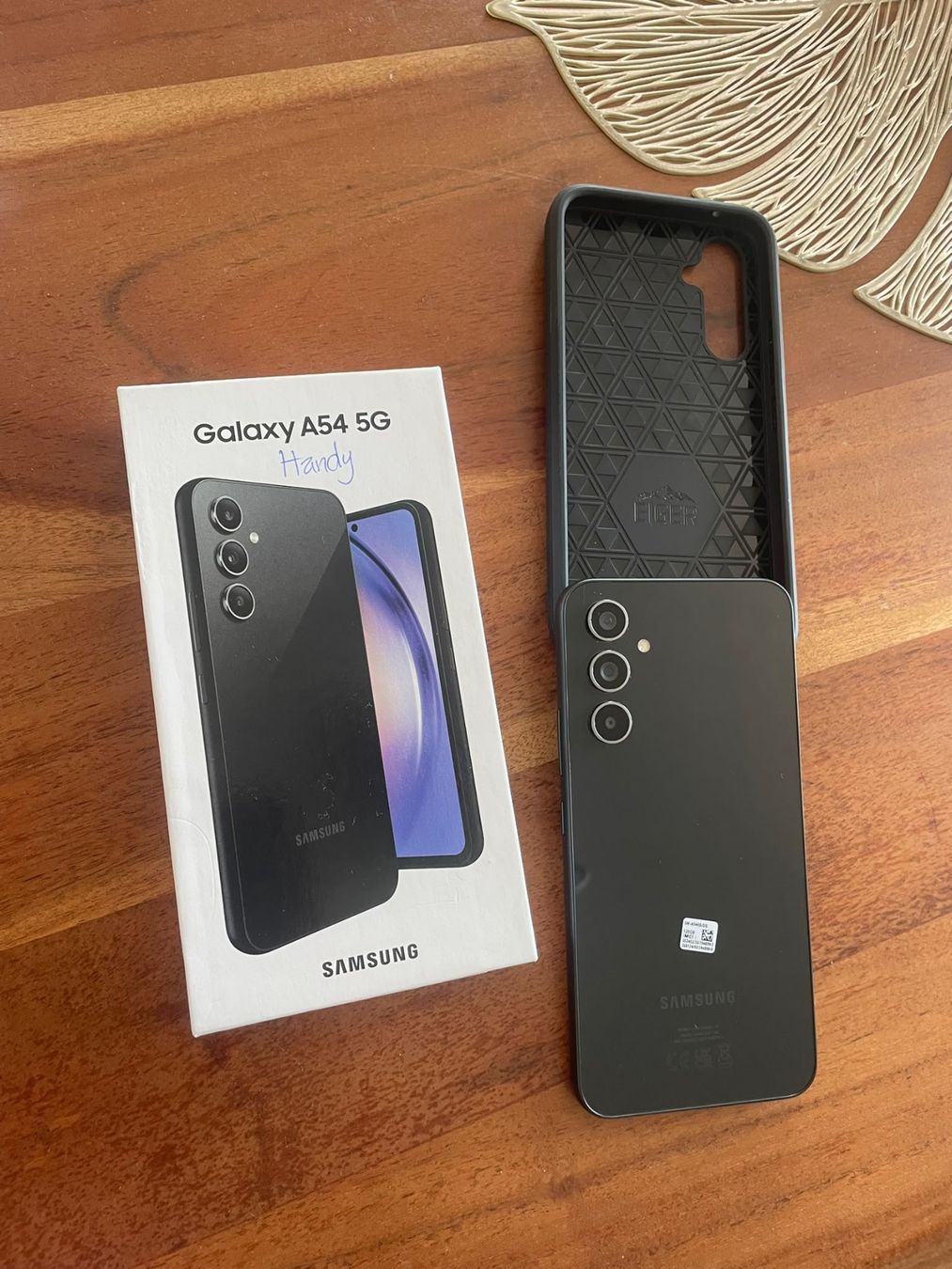 Samsung Telefoni cellulari / Smartphones: New Galaxy A54  5G  Enterprise Edition Awesome Graphite 8GB – Nuovo (secondo la descrizione) da Boll venduto da roy_2fdh 1