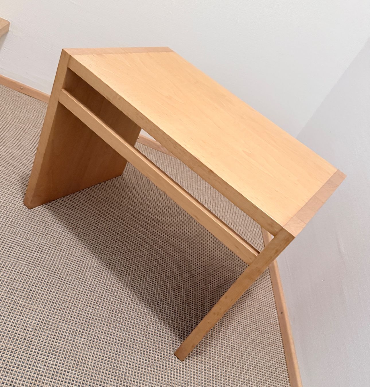 Tavoli: Beistell-Tisch Nussbaum – Usato da Jona venduto da Be4