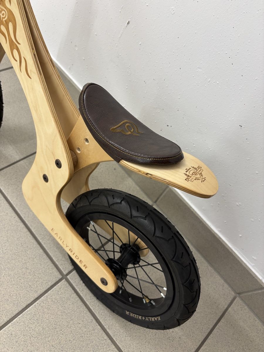 Early Rider Fahrzeuge für Kinder: Early Rider Laufrad - neuwertig – Gebraucht aus Urdorf von spacemetalfantasy 2