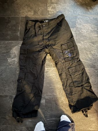 Cargohose Brandit schwarz Grösse M in gutem Zustand