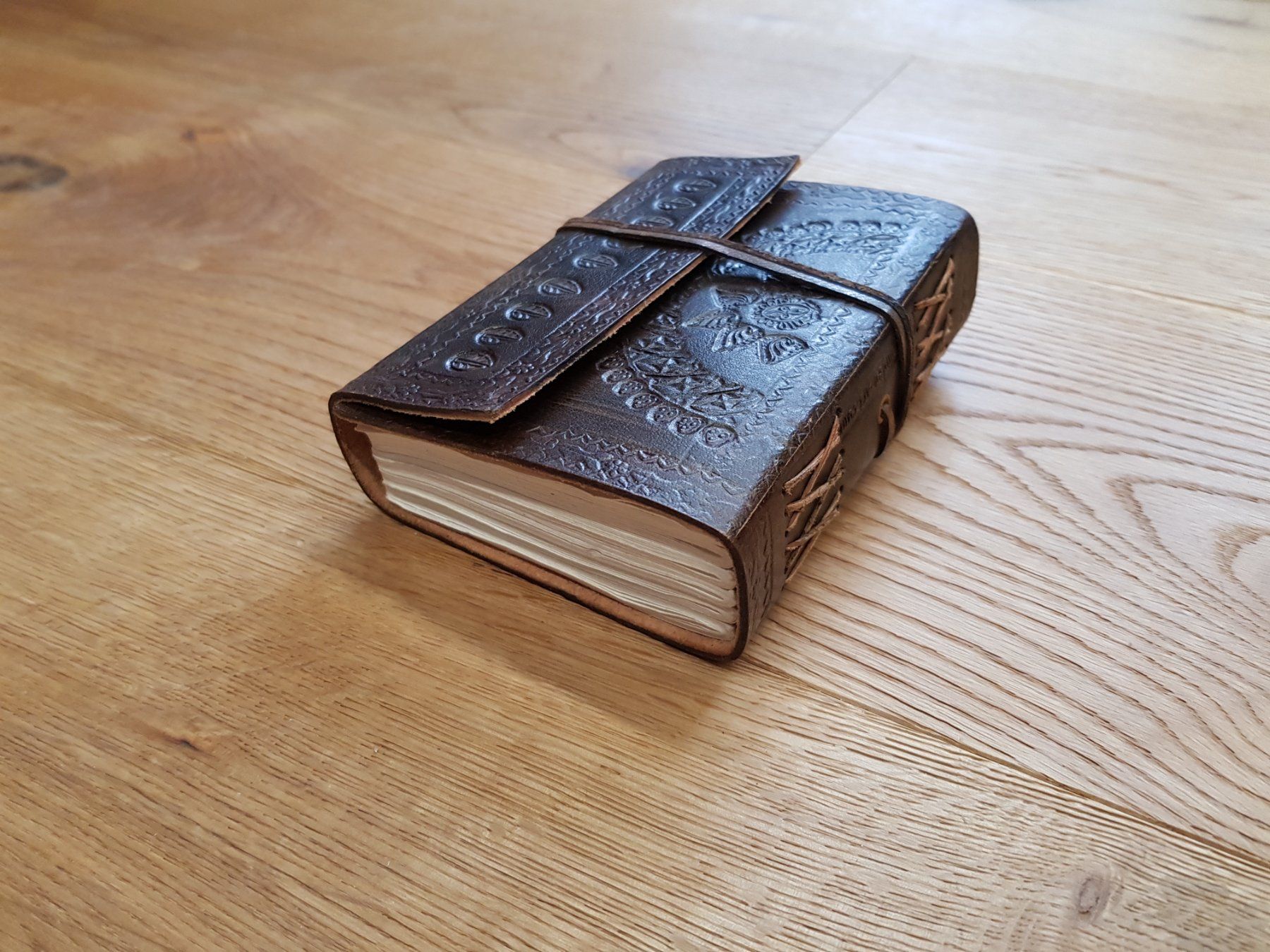 Blocchi: Buch Kladde mit Ledereinband – Usato da Büron venduto da preact 1
