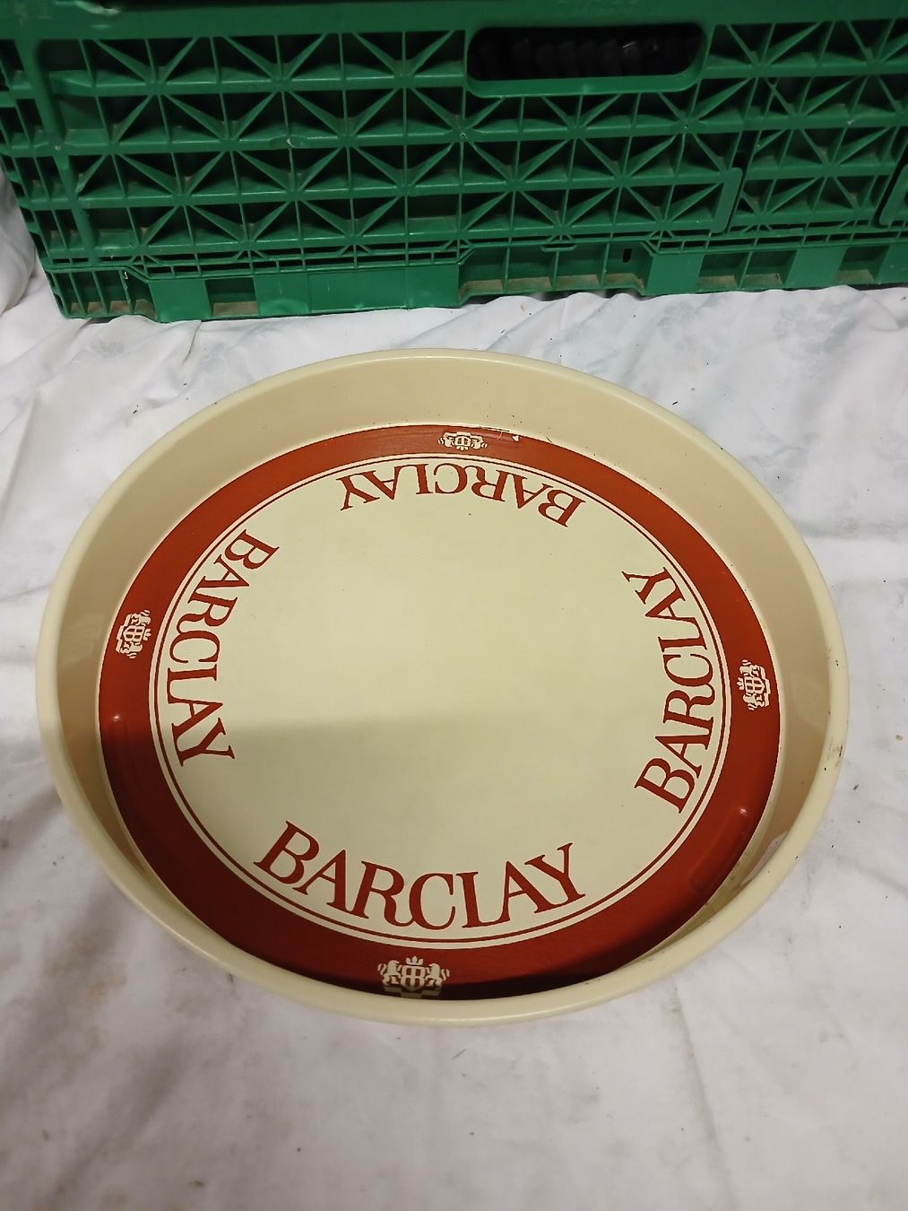 Sottobicchieri: Barclay Serviertablett rund beige ca 38 cm Durchmesser – Usato da Belp venduto da Guadalupe84