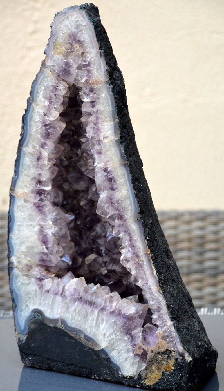Minerali & Pietre curative: Amethyst-Geode / Géode d'améthyste 10 Kg – Usato da Collonges venduto da arashee 4