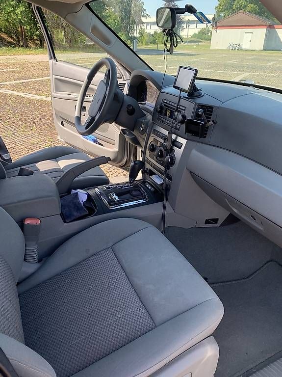 Jeep Autos: Jeep Grand Cherokee  Laredo 4.7 – Gebraucht aus Niederhasli von deb_2bxq 4