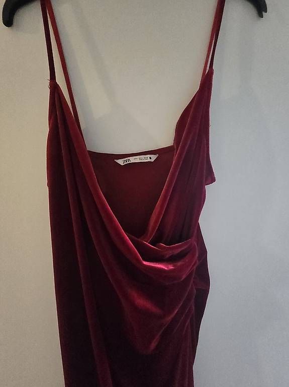 Zara Kleider: Robe de soirée – Gebraucht aus Gland von maz_q789 2