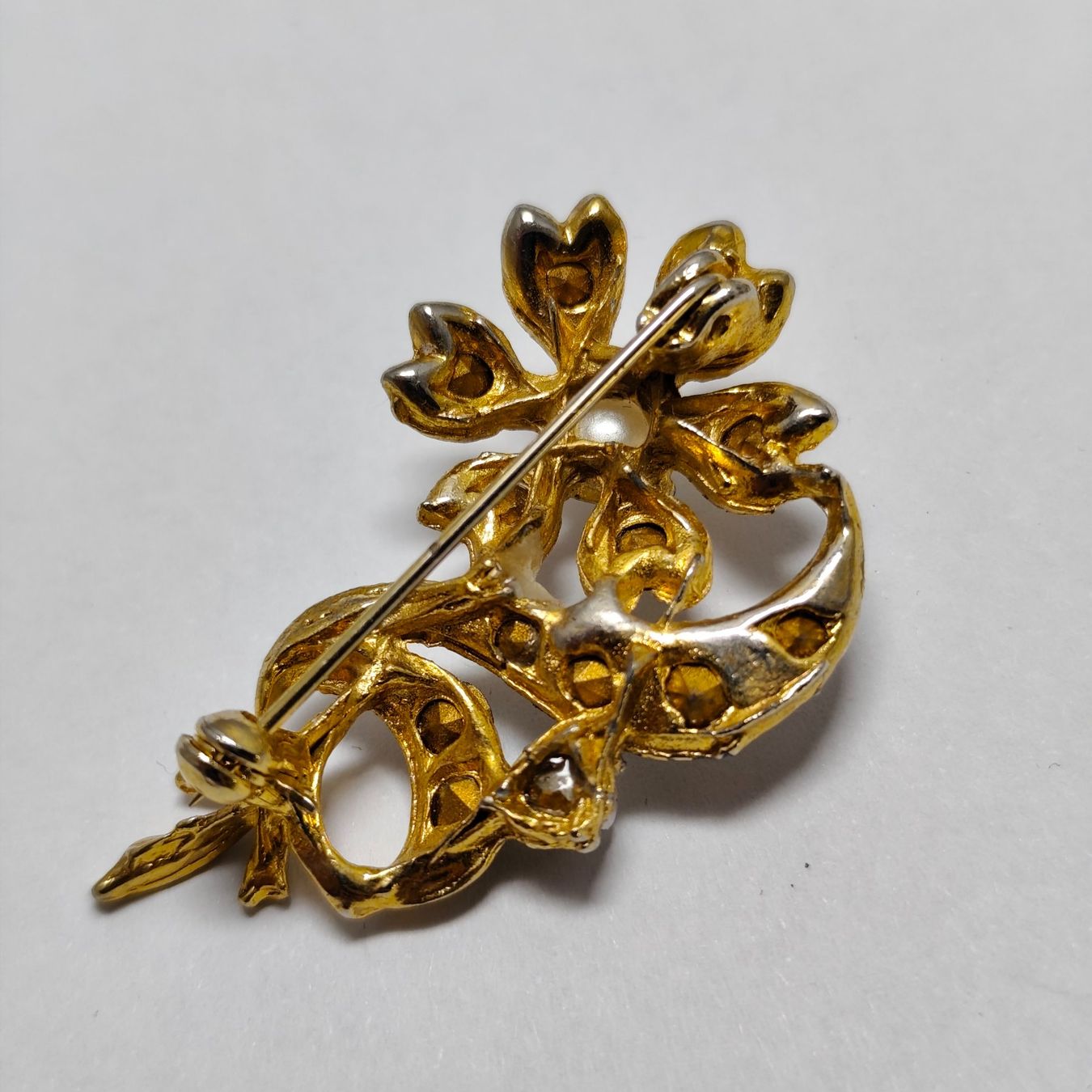 Broschen & Nadeln: Broche Fleurette Dorée Strass Violets Et Perles Nacre #C2 – Gebraucht aus Châtelaine von Tropic.Watch2 3