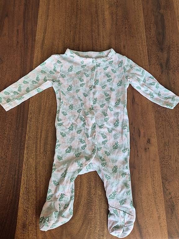 Pyjamas & Ähnliches: Strampler – Gebraucht aus Schaffhausen von NilanieS 1