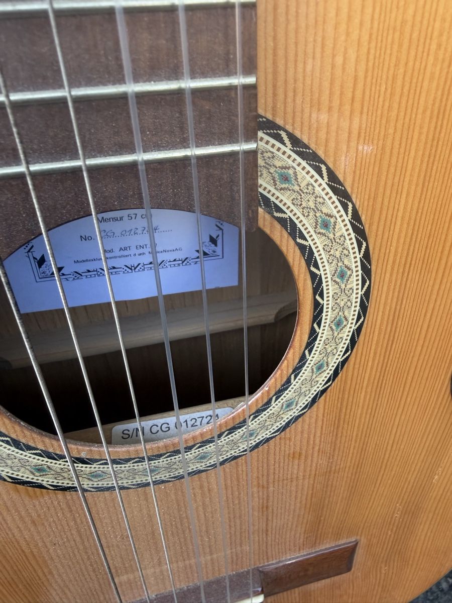 Strumenti musicali: Gitarre  – Usato da Baden venduto da noli.r 2