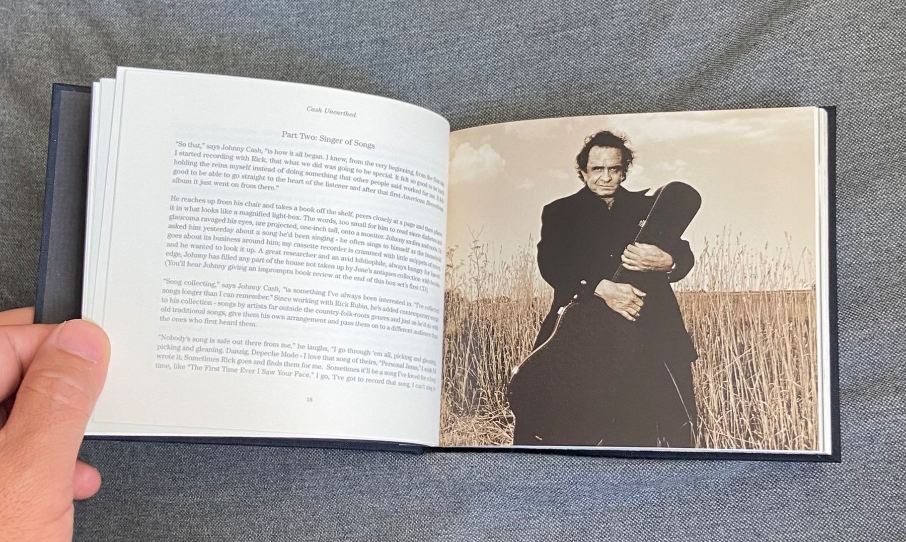 CDs: Johnny Cash - CASH UNEARTHED - Boxset mit 5 CDs – Gebraucht aus Luzern von  4