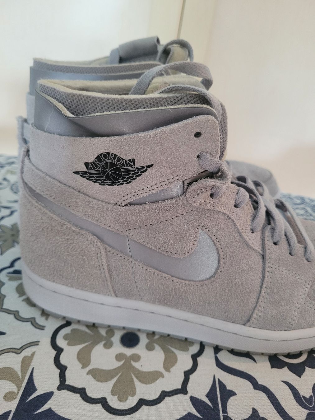 Scarpe da uomo: Nike Air Jordan 1 Mid – Nuovo (secondo la descrizione) da Pambio-Noranco venduto da Chiara81 1