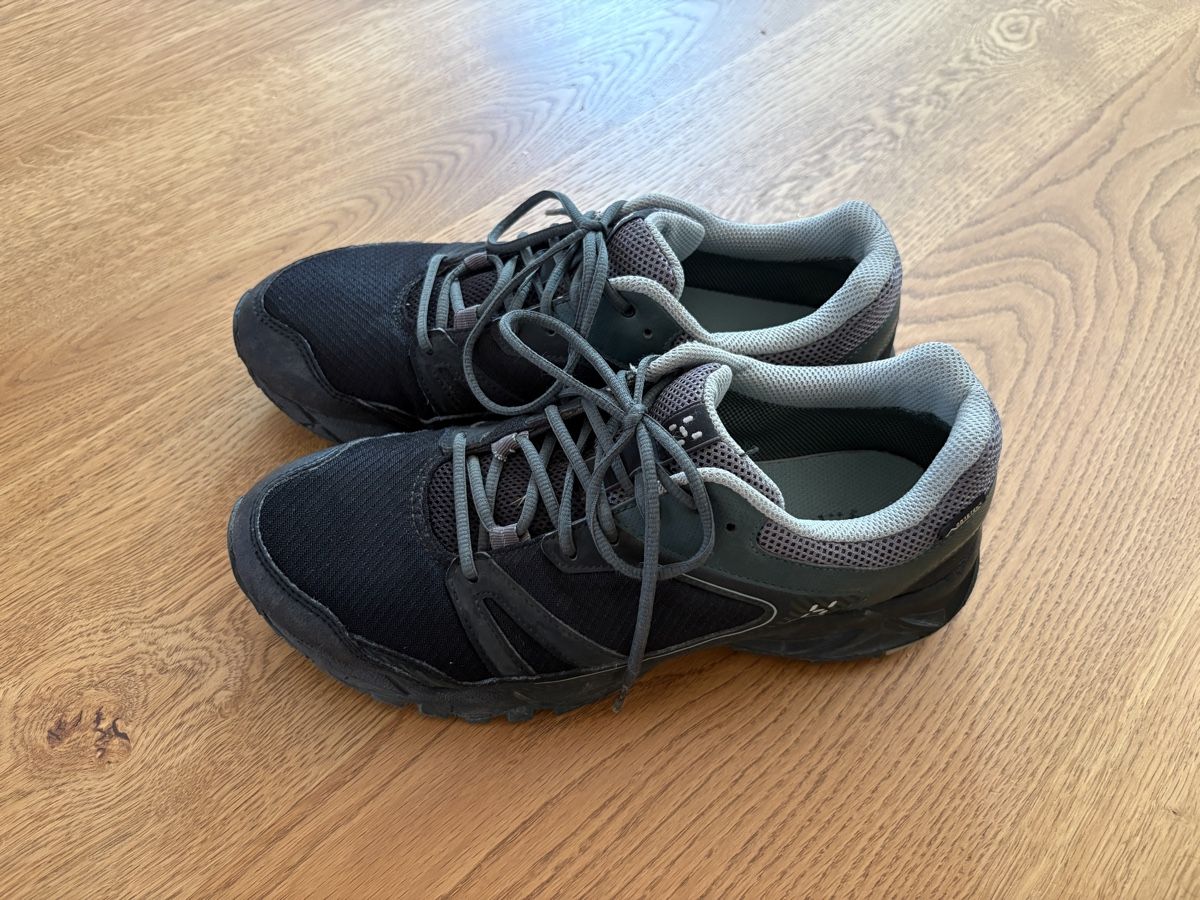 Haglöfs Scarpe da donna: Haglöfs Trekking Schuhe – Usato da Buchs AG venduto da sabrinaryser 1