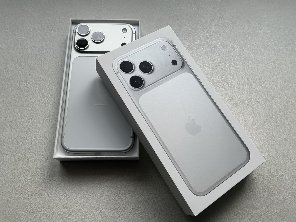 Apple Handys / Smartphones: Apple iPhone 17 Pro Max Silver !! AB 1 FR !! – Gebraucht aus Beinwil (Freiamt) von Zpower