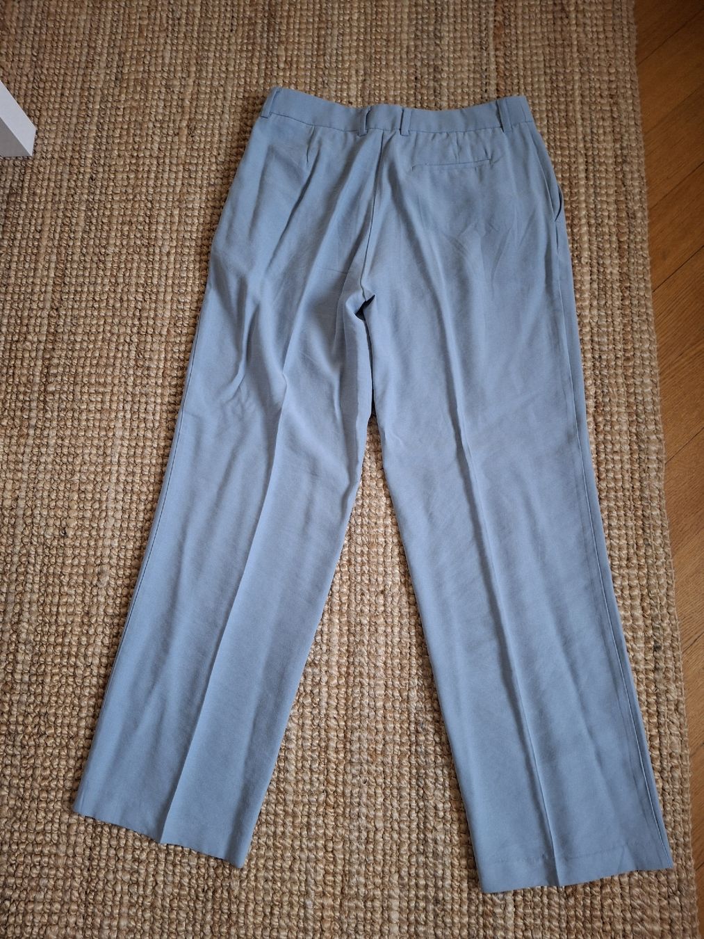 Mango Hosen: Pantalon bleu ciel Mango S – Gebraucht aus Lausanne von Cognitia 2