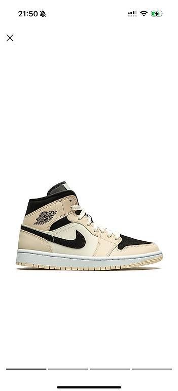 Jordan Scarpe da uomo: Air Jordan 1 mid Guava Ice – Usato da Taverne venduto da buc_ggg9 1