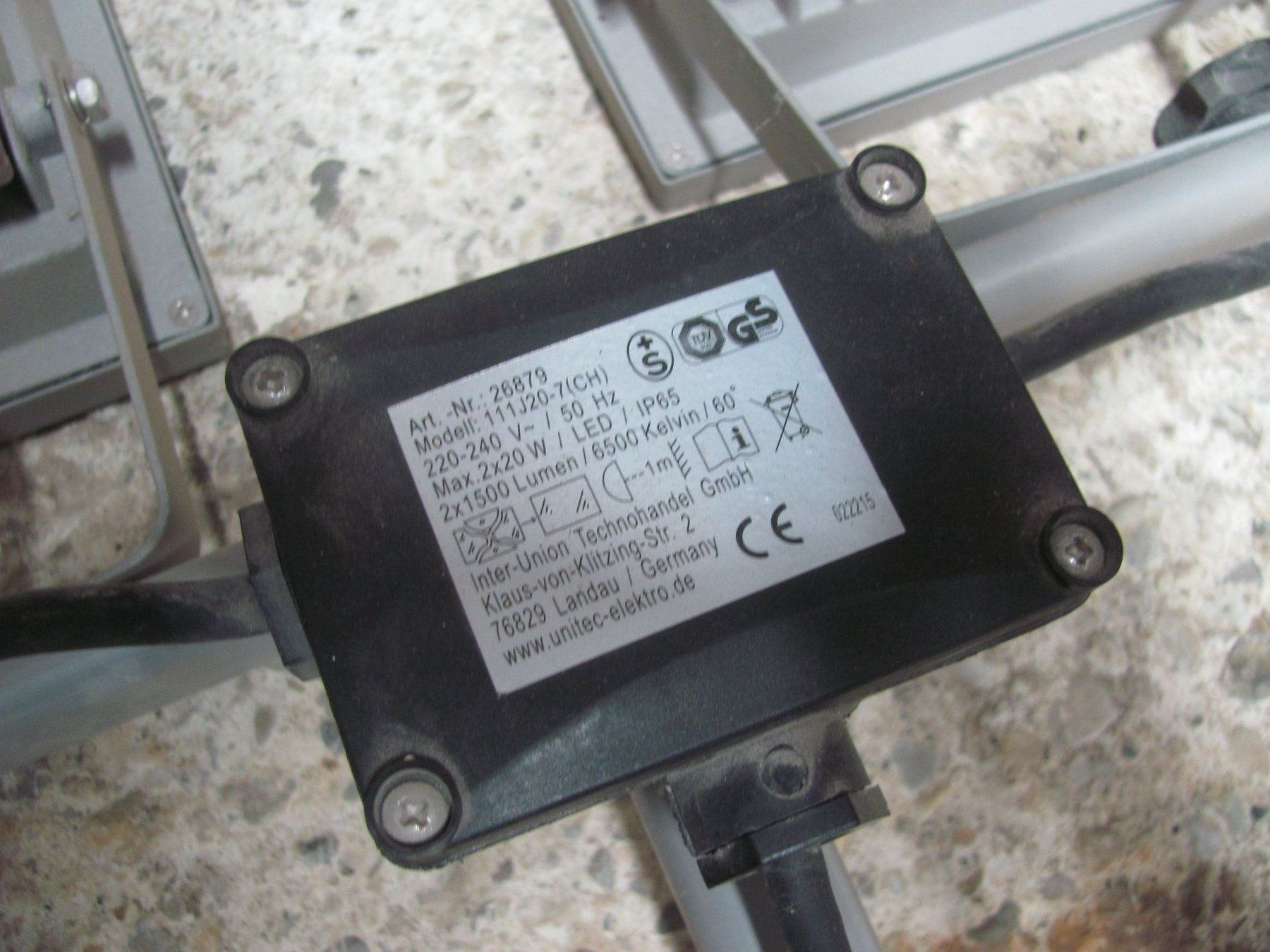 Lampes: LED Doppel Bauscheinwerfer Stativ Scheinwerfer Baustrahler – D'occasion à Malters par monarkli 1