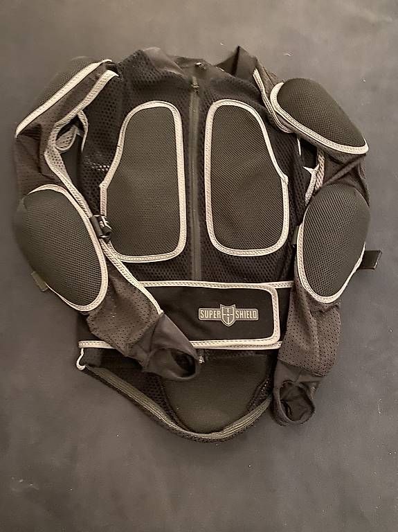 Jacken: Motorrad Protektorjacke Super Shield Gr. XL – Gebraucht aus Aarburg von Randyandy1 2