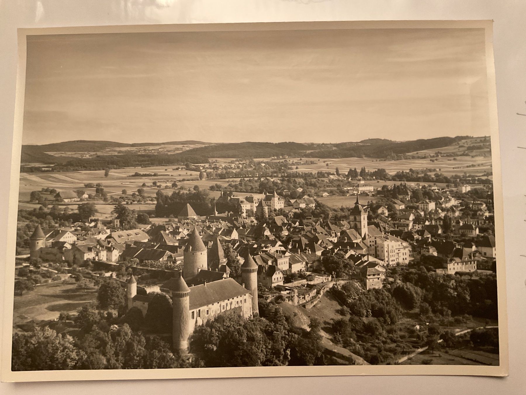 Cartoline postali: Luftaufnahme Estavayer-le-Lac,1948 – Usato da Tecknau venduto da bleilaus