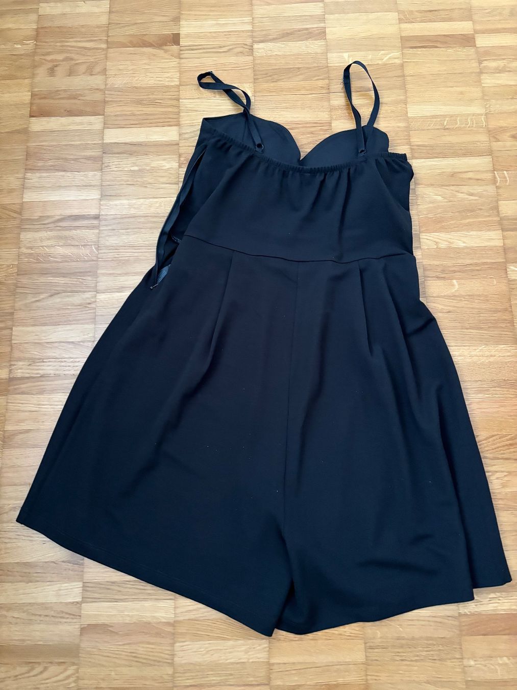 Only Vestiti: Schickes Jumpsuit-Kleid, Only, Gr. M – Usato da Winterthur venduto da Sunshine143 2