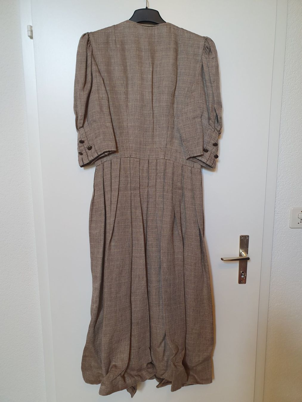 Kleider: Trachtenkleid - Leinen - Gr. 40-42 – Gebraucht aus Steffisburg von C.Kreuzer 5