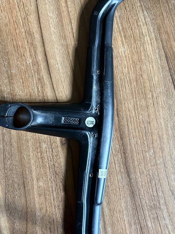 Pièces détachées: Canyon Carbon Cockpit H36 410x110mm – D'occasion à Bern par l.gautschi 2