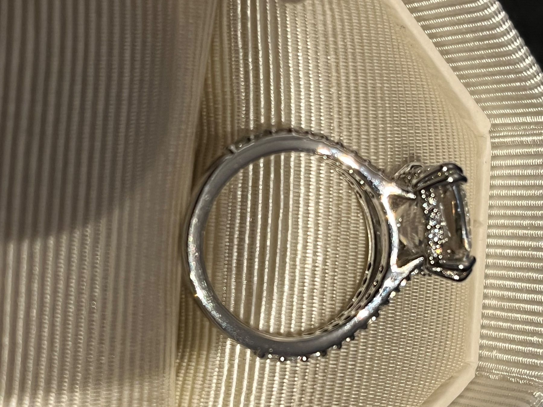 Swarovski Bagues: Original Swarovski Ring Stilla Grösse 52 – D'occasion à Vallamand par noellebaudin75 1