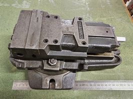 Schraubstock Schweizer sehr robust