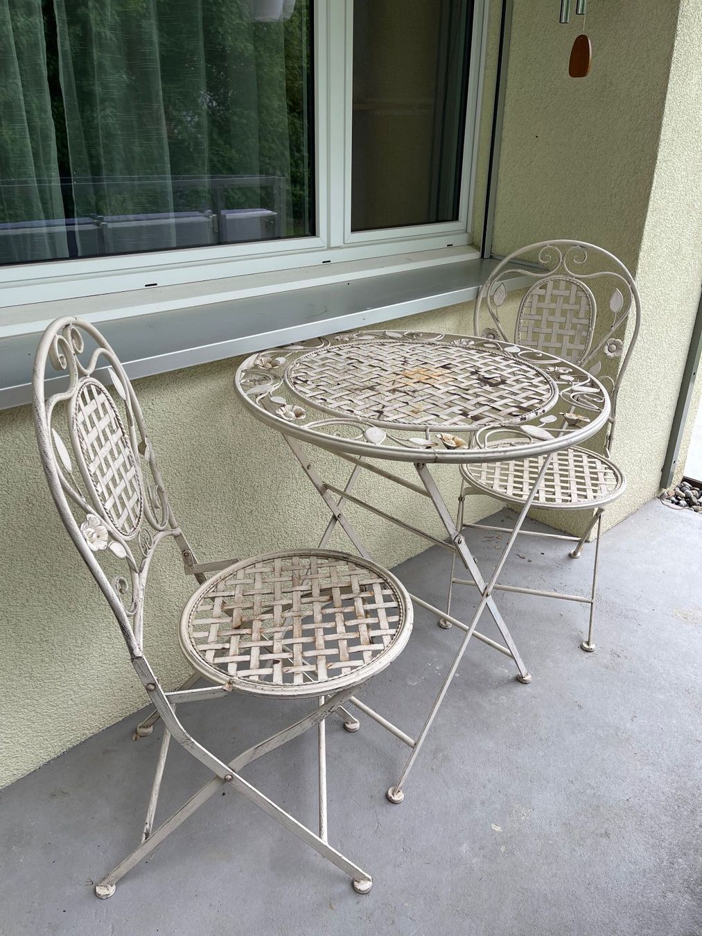 Set di tavolo e panche: Vintage Garten Tisch Set – Usato da Luzern venduto da mic_7nlp
