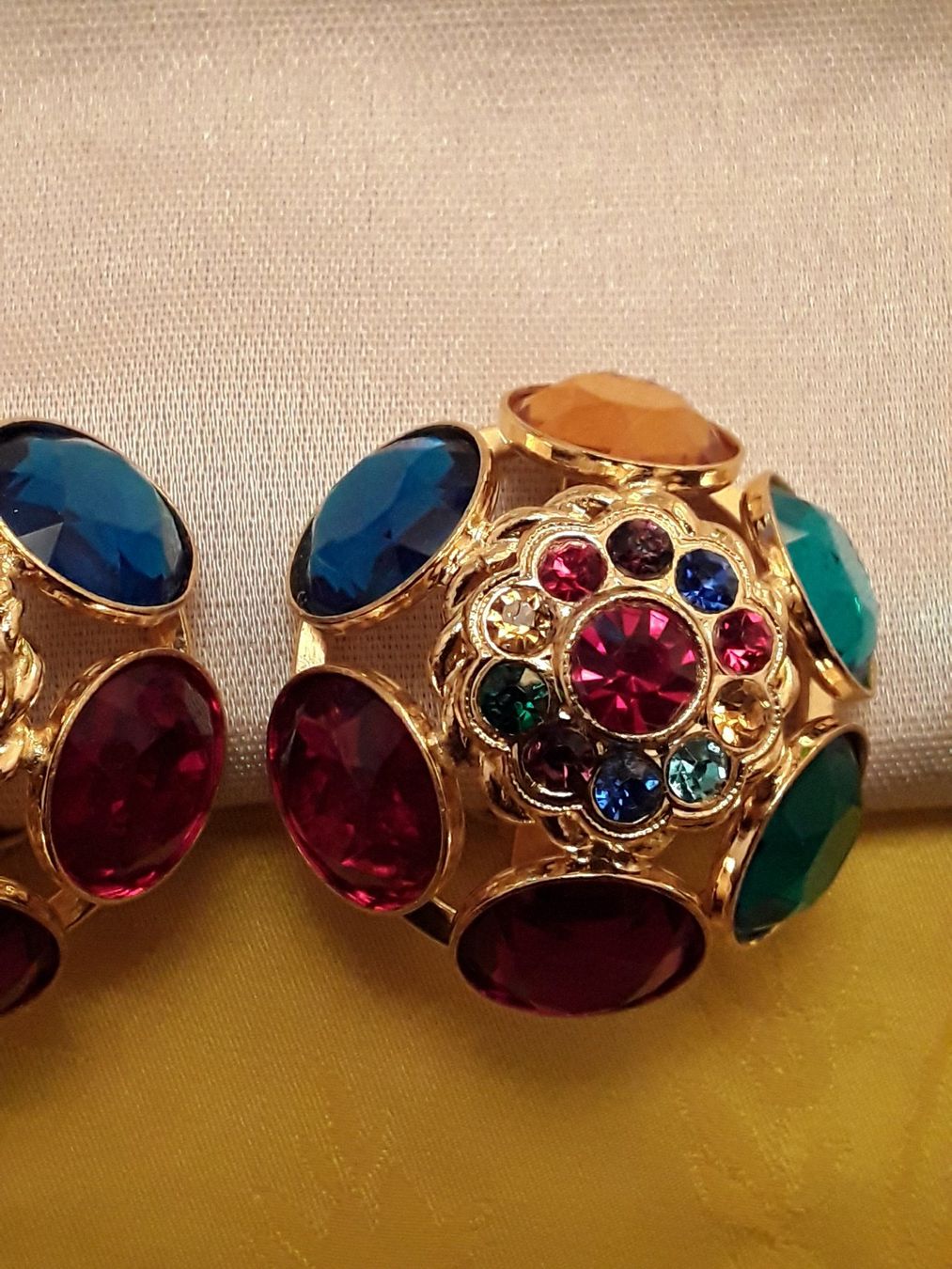 Ohrringe & -stecker: Vintage TOP Ohrclips 80er – Gebraucht aus Zürich von Aleick 8