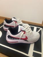 Neuwertige Nike Air Max Sneaker Gr. 40 3x angehabt