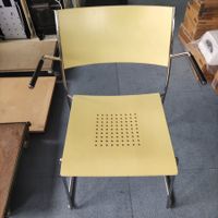 Stuhl TILA by Hintermann 2004 stapelbar Dietiker CH NP445.00