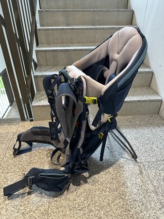 Deuter Kid Comfort Pro Kindertrage – inkl. Tagesrucksack & R