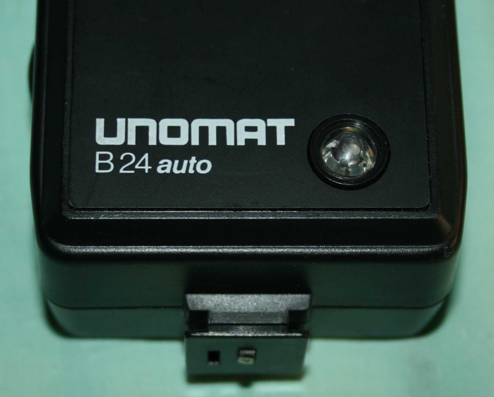 Flash: Aufsteck-Blitz Unomat B-24-auto. Funktionierte bei Test. – Usato da Cadenazzo venduto da Mikeshop 4