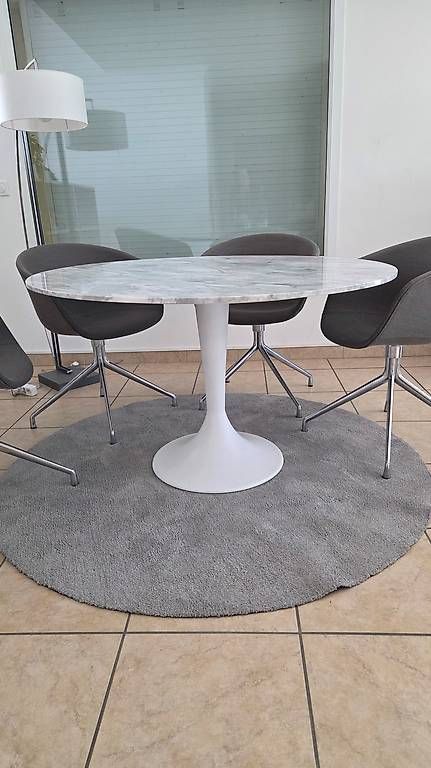 Tische: Table tulipe marbre blanc - 6 personnes – Gebraucht aus Genève von cel_9ypg 1