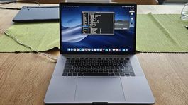 MacBook Pro 15" 2017  i7  16 GB  1 TB SSD  neuwertig