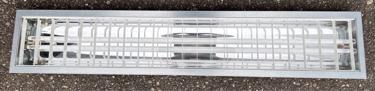 Lampadari & plafoniere: Neon Deckenlampen mit Leuchtmittel  40 Stk. – Usato da Rüdlingen venduto da Hbuetz 2