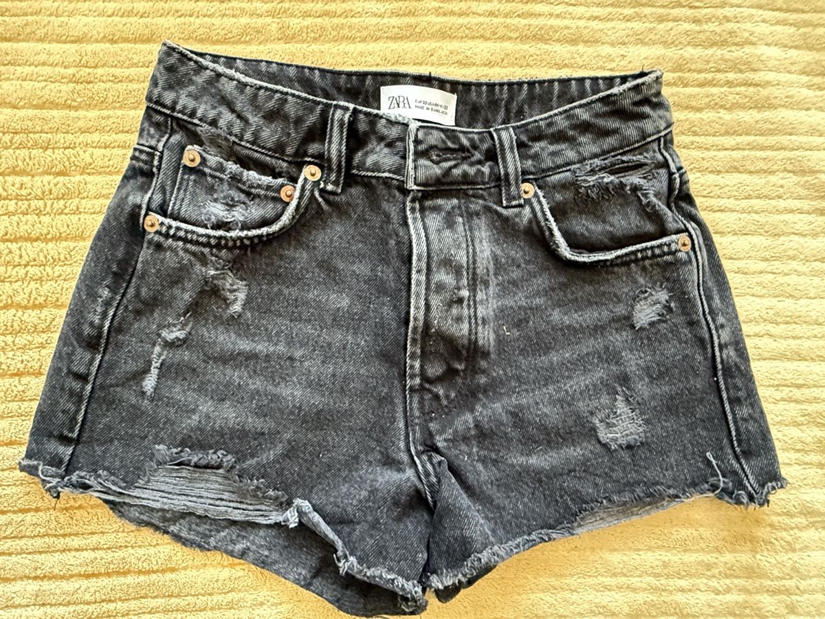 Zara Pantaloni: Zara Shorts gr 32 – Usato da Belp venduto da Lu96