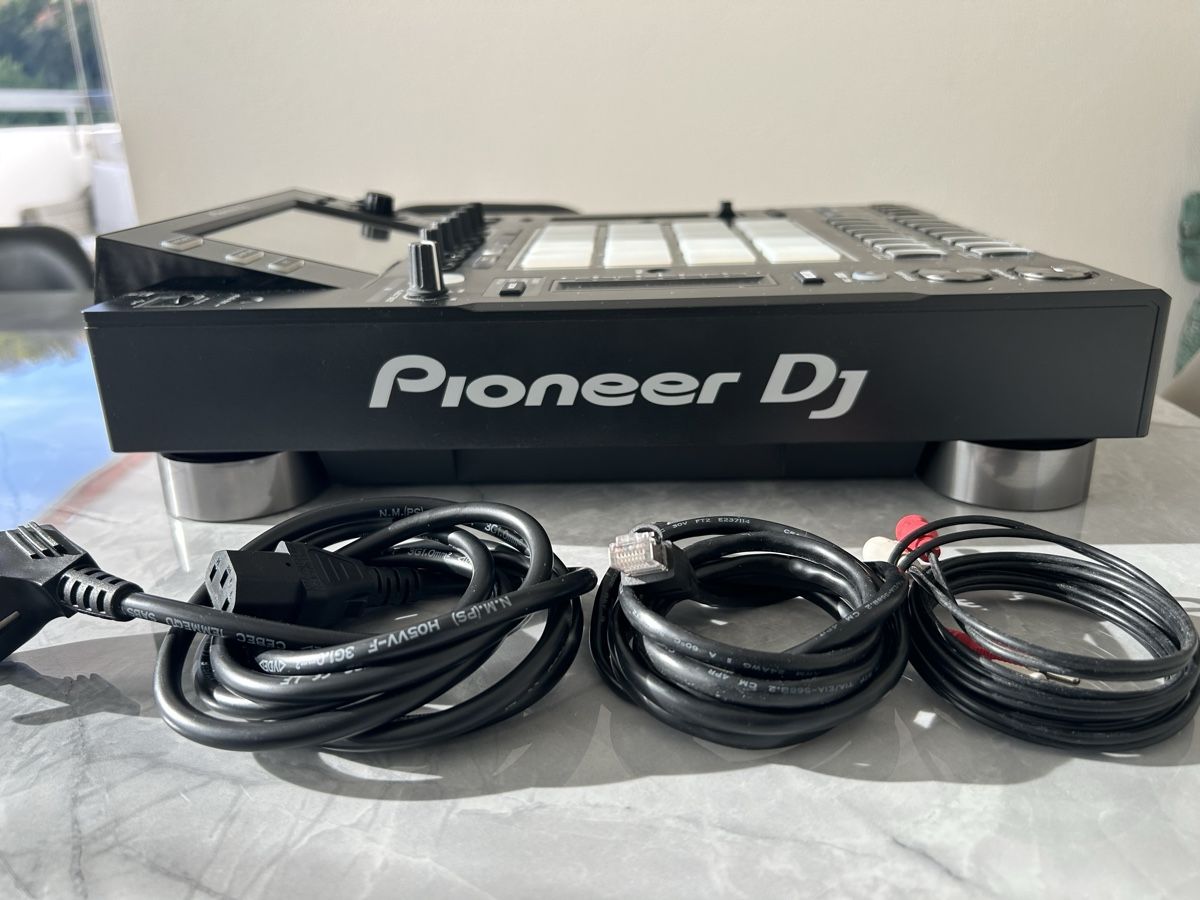 Pioneer Console di mixaggio: Pioneer DJ / DJS-1000 – Usato da Pratteln venduto da sheila.sutter 4