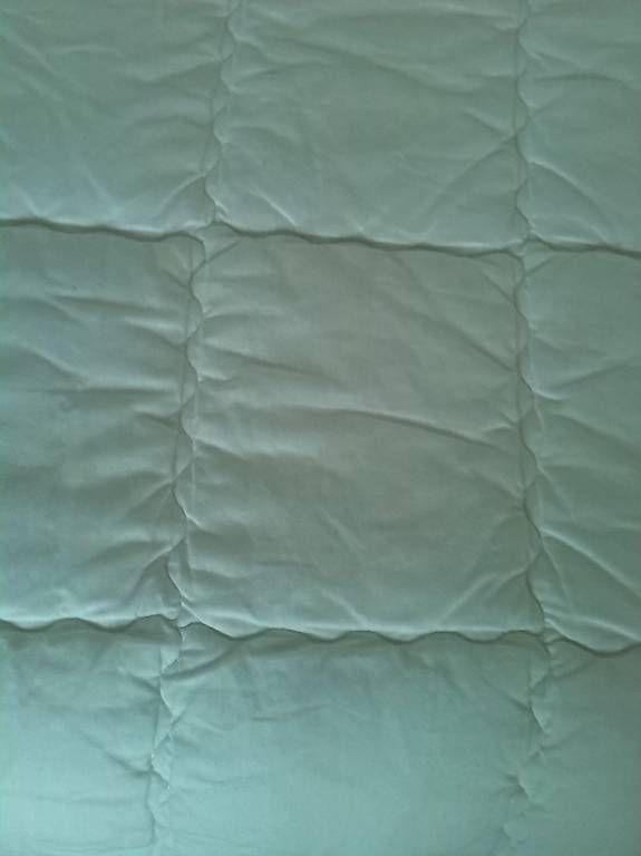 Coperte: Trapunta 210 x 150 cm – Usato da Coldrerio venduto da ivanop01 1