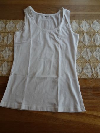 Uni weisses Basic Top Gr. XS - Chan23.40