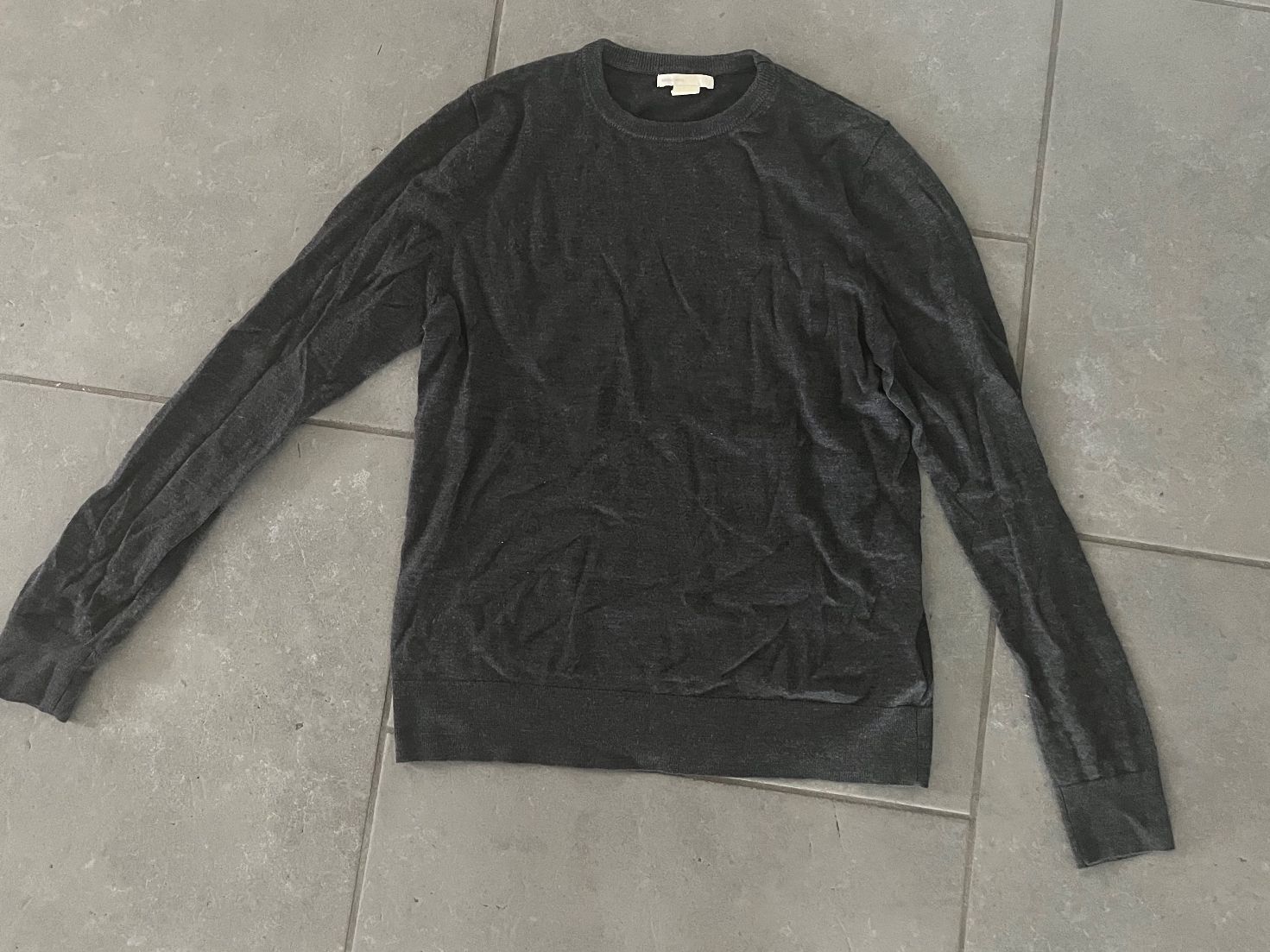 H&M Maglioni & Felpe: Pullover aus Merinowolle von H&M, Gr. S – Usato da Rüschlikon venduto da TulipeR8