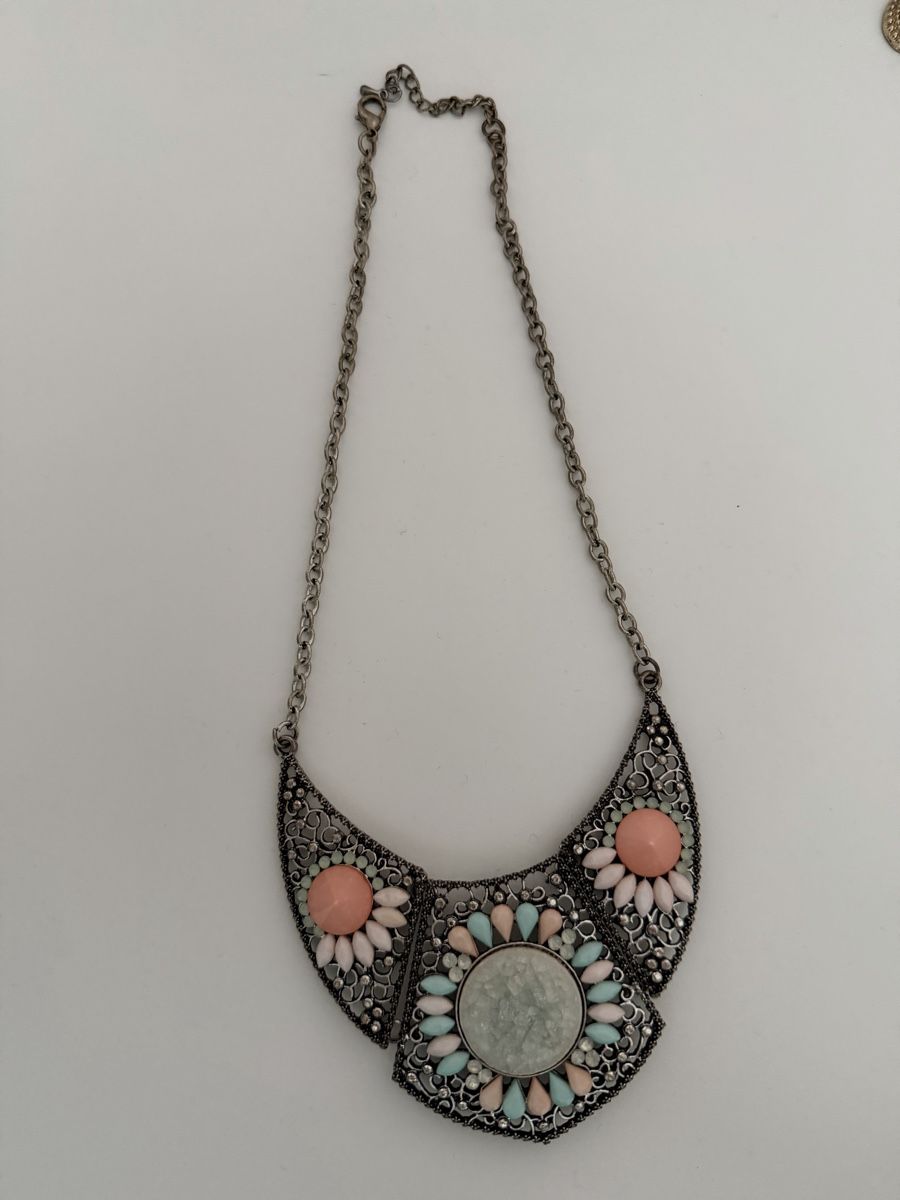 Ketten: Bunter Ethno Halschmuck  – Gebraucht aus Zürich von Reisekoffer