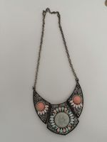 Bunter Ethno Halschmuck 