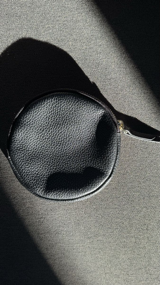 Borse da donna: Neuville Pouch – Usato da Zürich venduto da sel_9kd 2