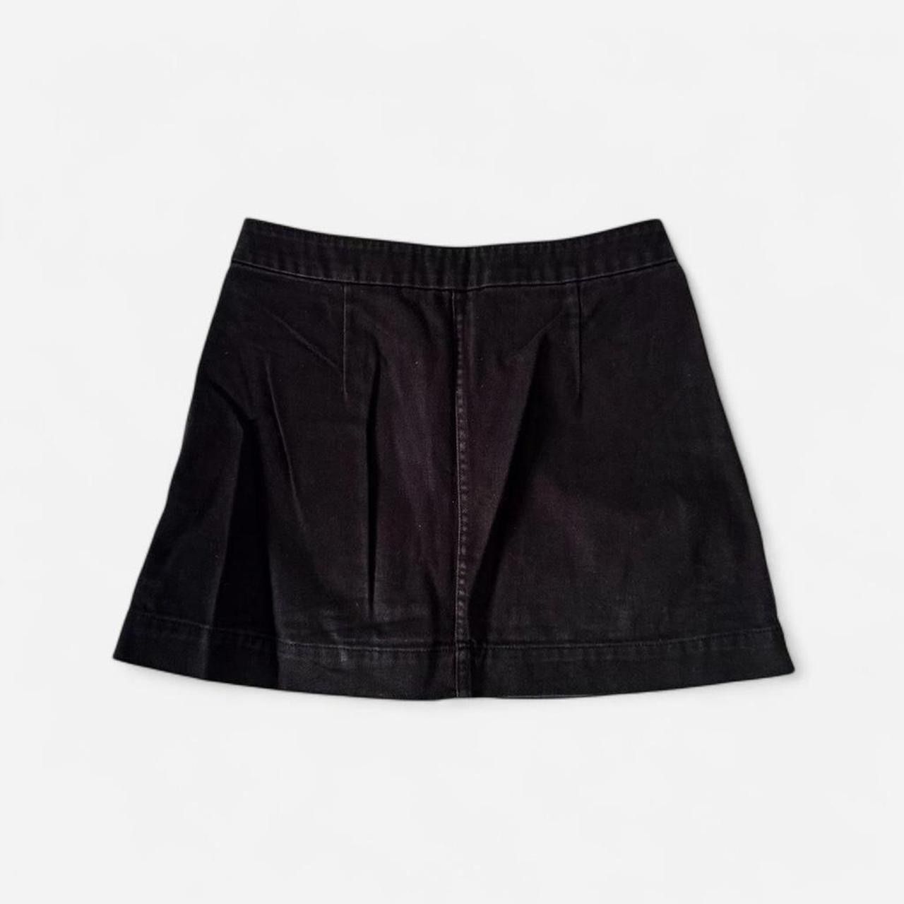 Weekday Gonne: WEEKDAY patty mini skirt – Usato da Zürich venduto da h_studio_edit 1