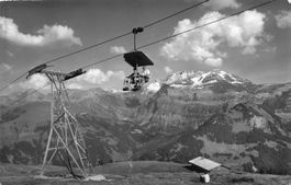 Berner Oberland (BE) – Sesselbahn mit Alpenpanorama